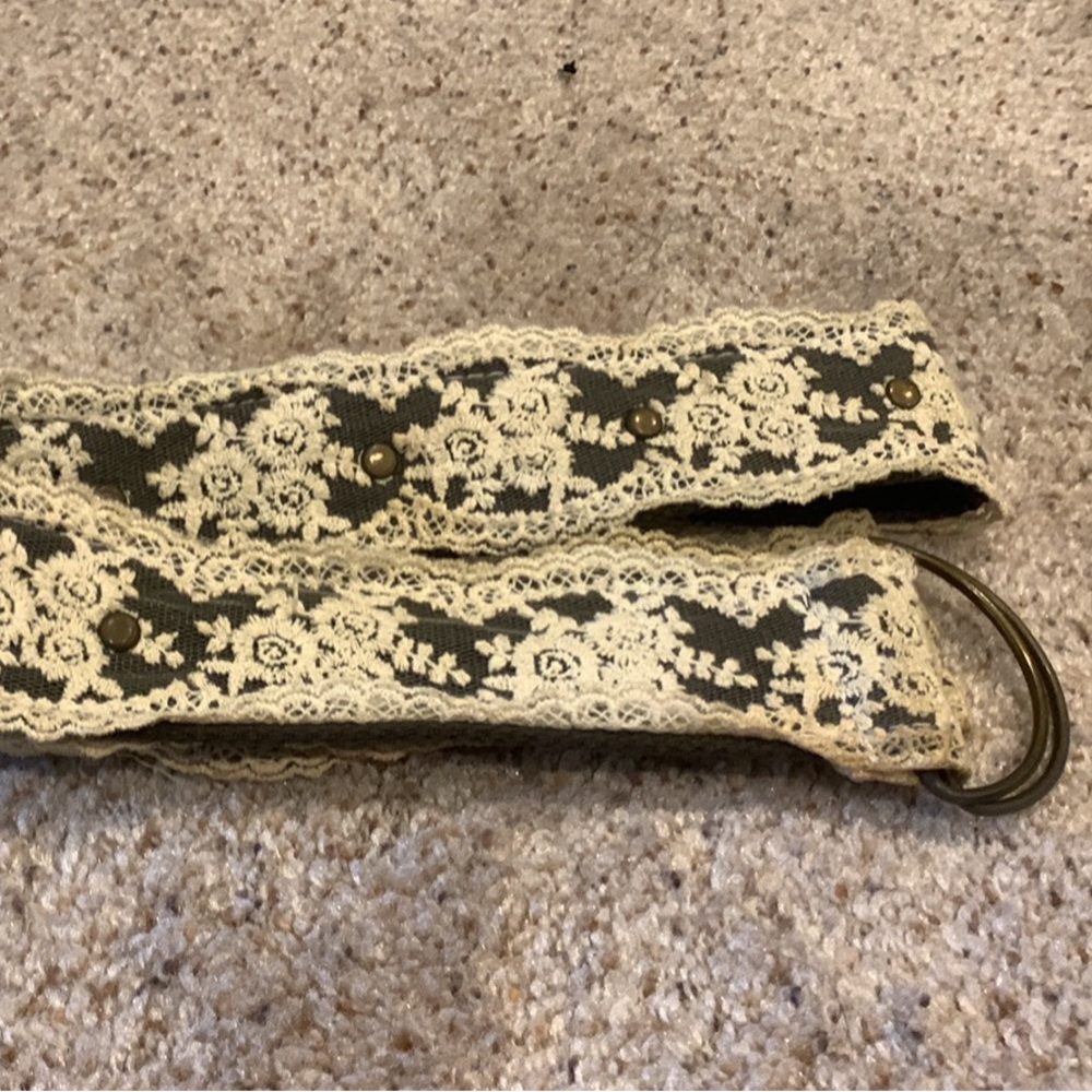 Lace belt (size 7-9)